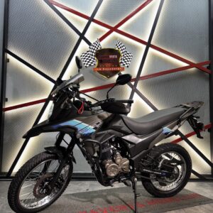 AKT TT 200 DS COMO NUEVA