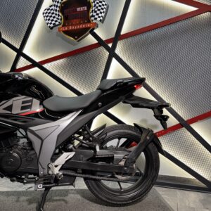 SUZUKI GIXXER  155 FI