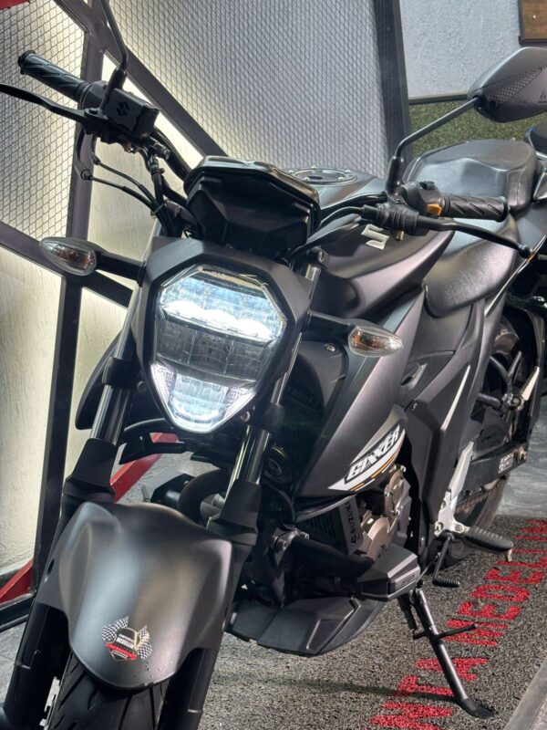 SUZUKI GIXXER 250 COMO NUEVA - Image 2
