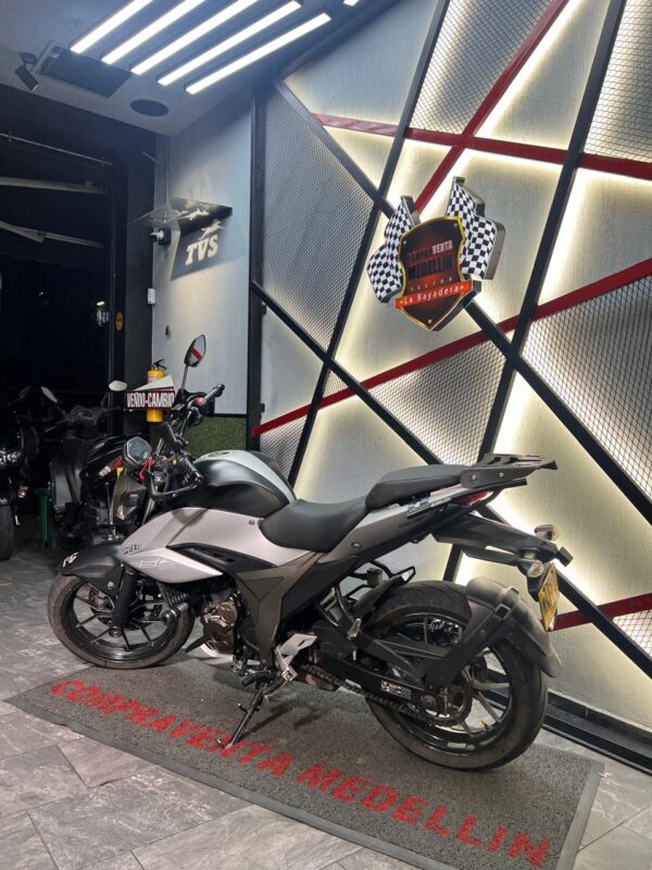 SUZUKI GIXXER 250 - Image 4