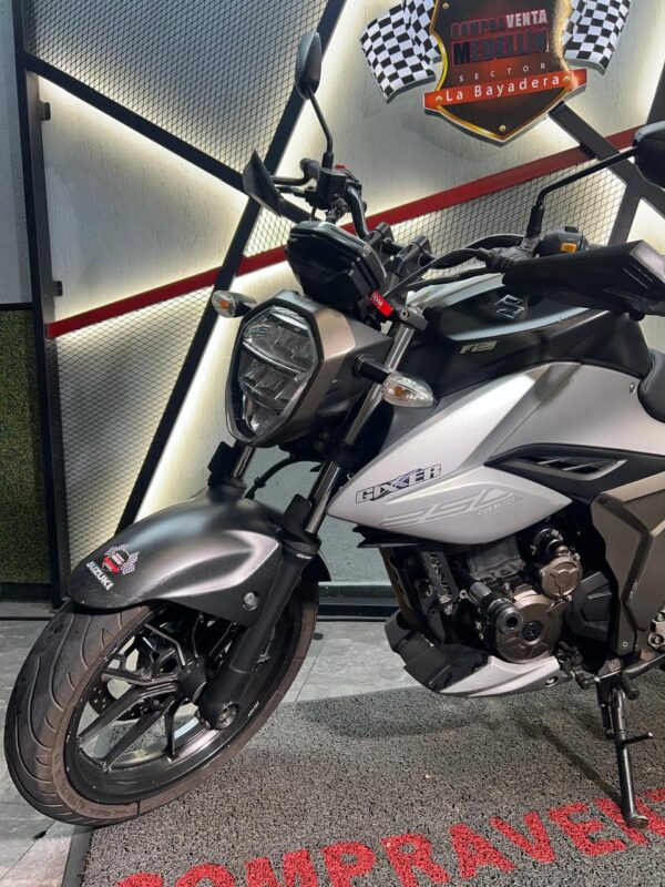 SUZUKI GIXXER 250 - Image 3