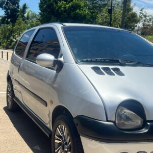 CARRO RENAULT TWINGO 