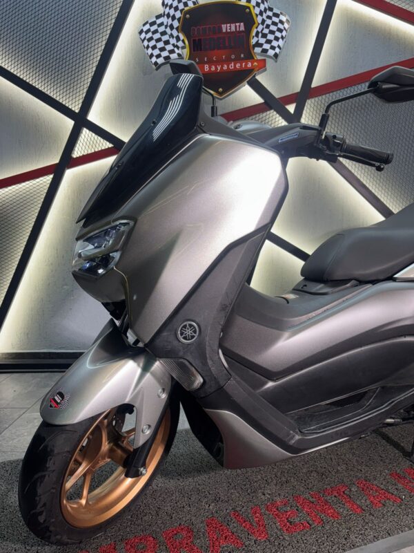 AUTOMATICA NMAX CONNECT 155 COMO NUEVA - Image 10