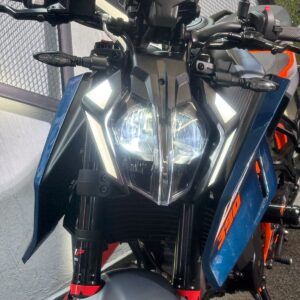 KTM DUKE 390 COMO NUEVA DOS MESES DE USO