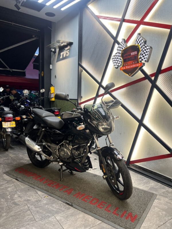 PULSAR 180 GT BSIV - Image 9