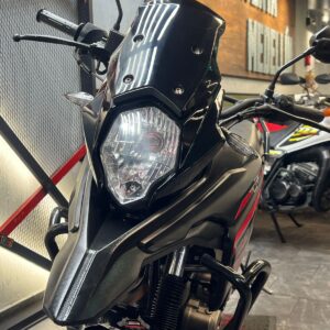 AKT TT 200 DS COMO NUEVA