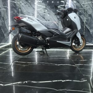 AUTOMATICA XMAX 300 NUEVA 0 KM