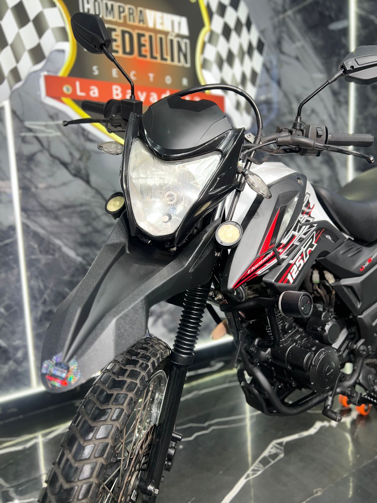 AKT TT 125 BR - Image 2