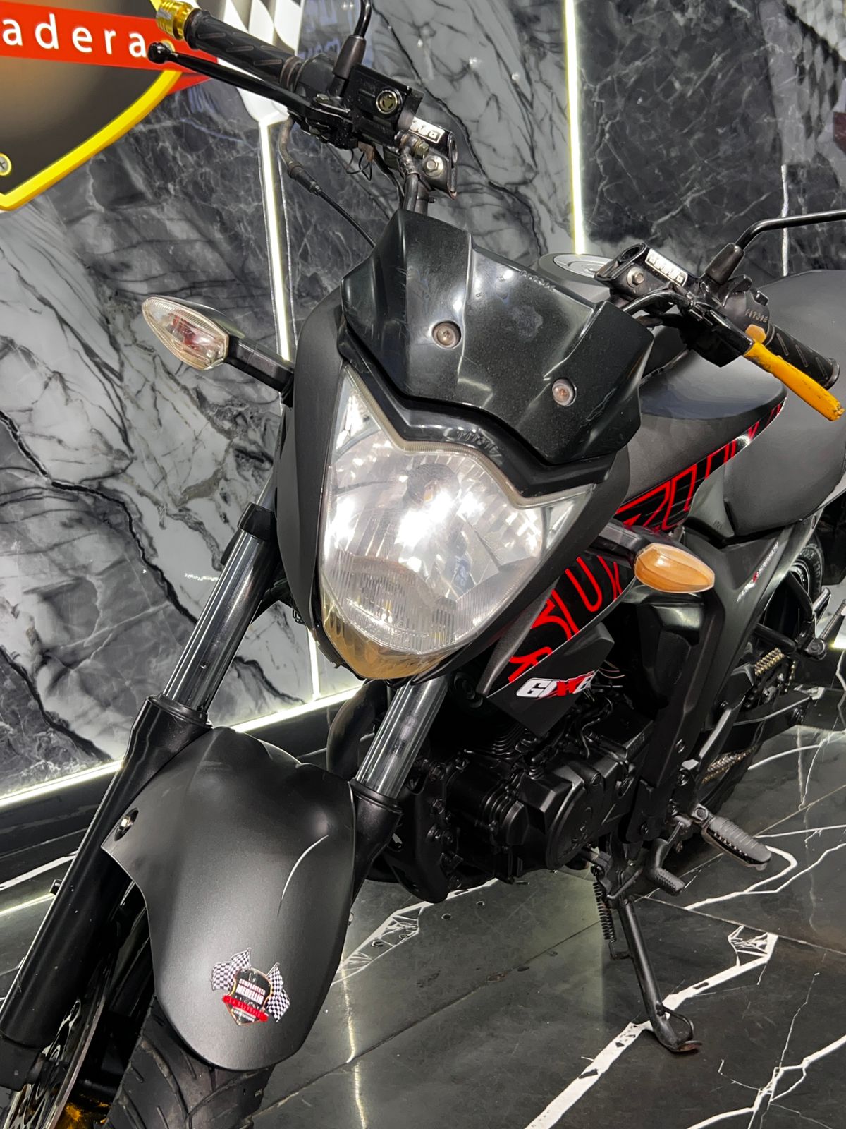 SUZUKI GIXXER 155 - Image 2
