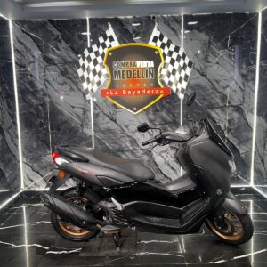 AUTOMATICA NMAX CONNECT 155 COMO NUEVA