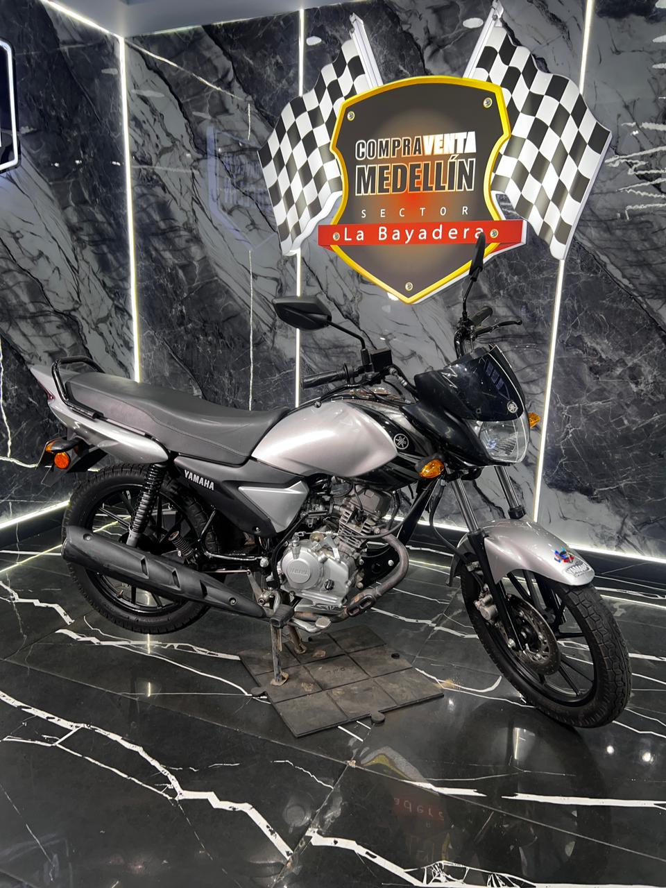 YCZ 110 COMO NUEVA - Image 9