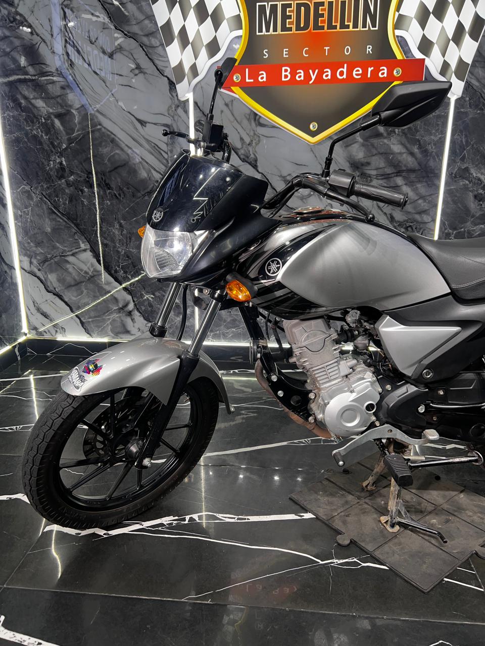 YCZ 110 COMO NUEVA - Image 4