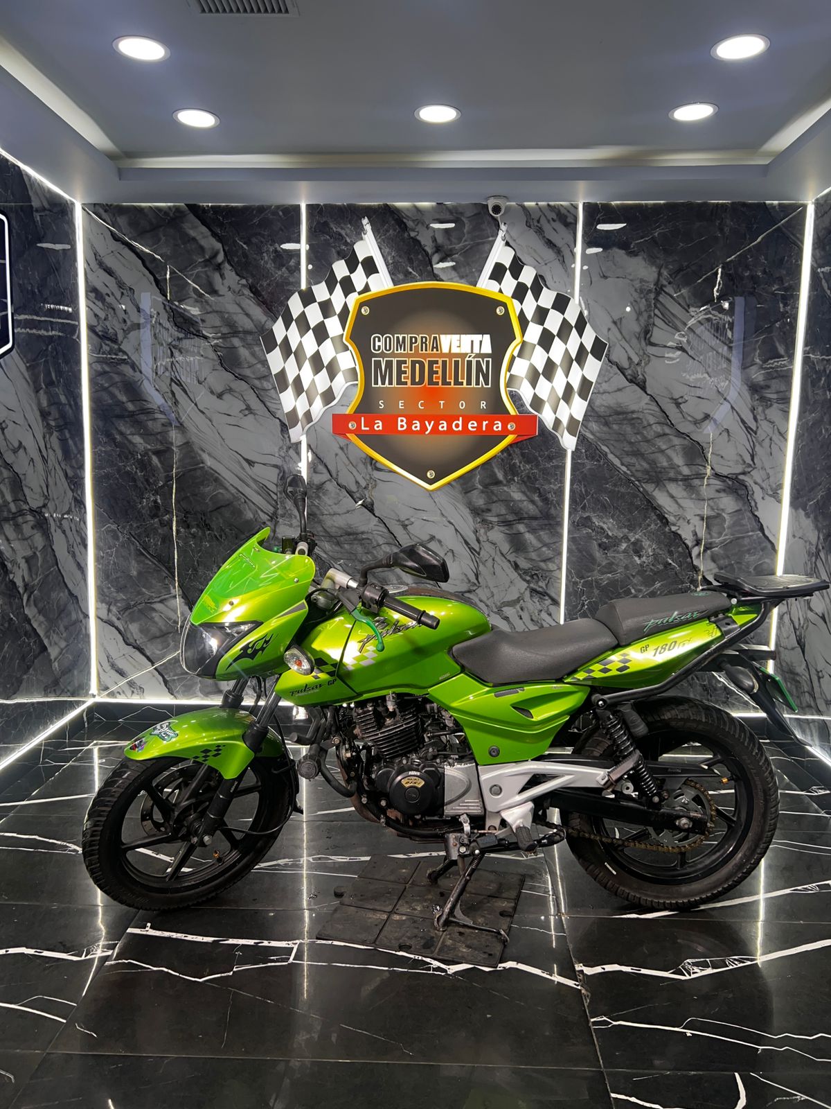 PULSAR 180 UG - Image 3