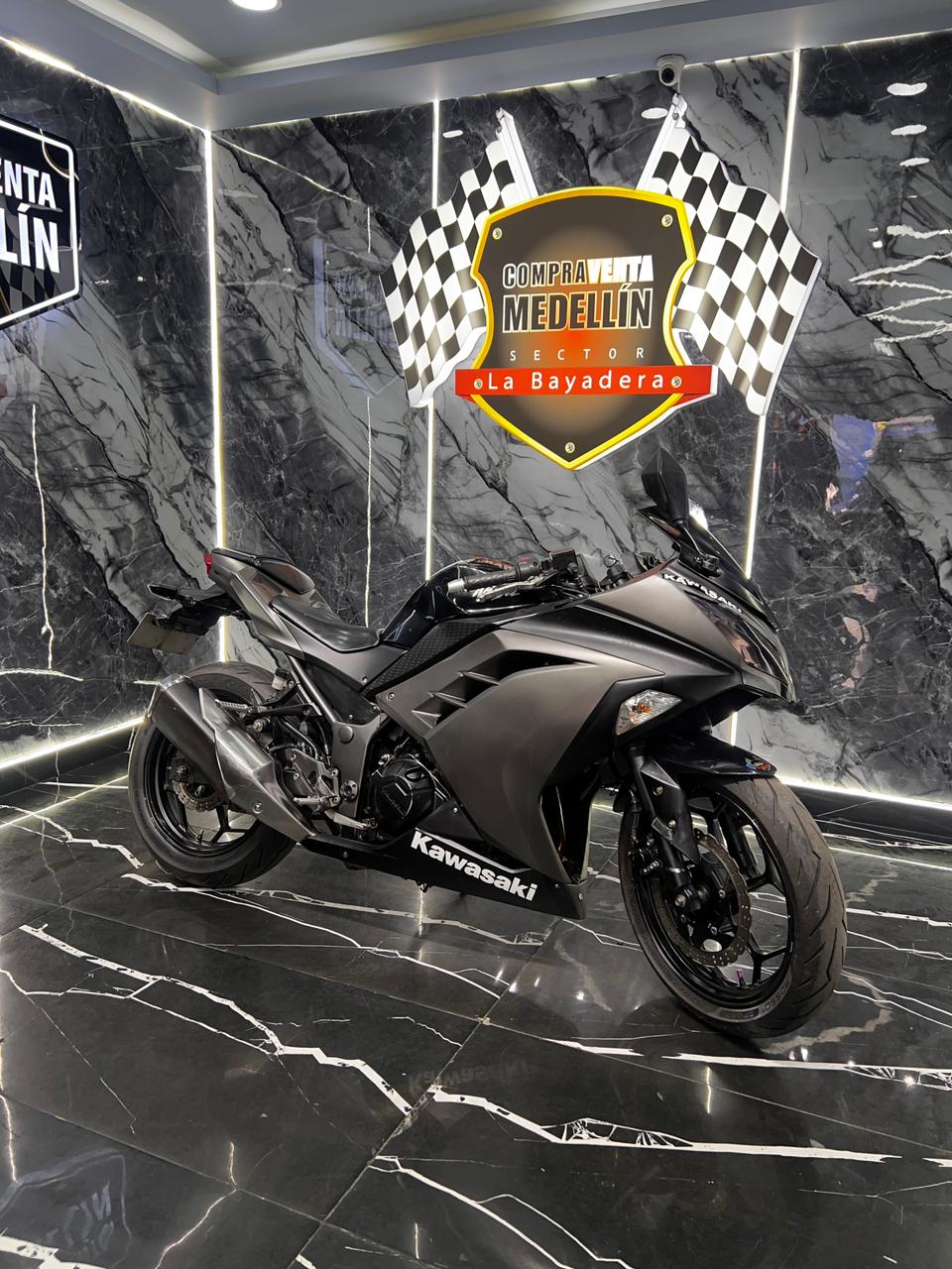 KAWASAKI NINJA 300 - Image 7