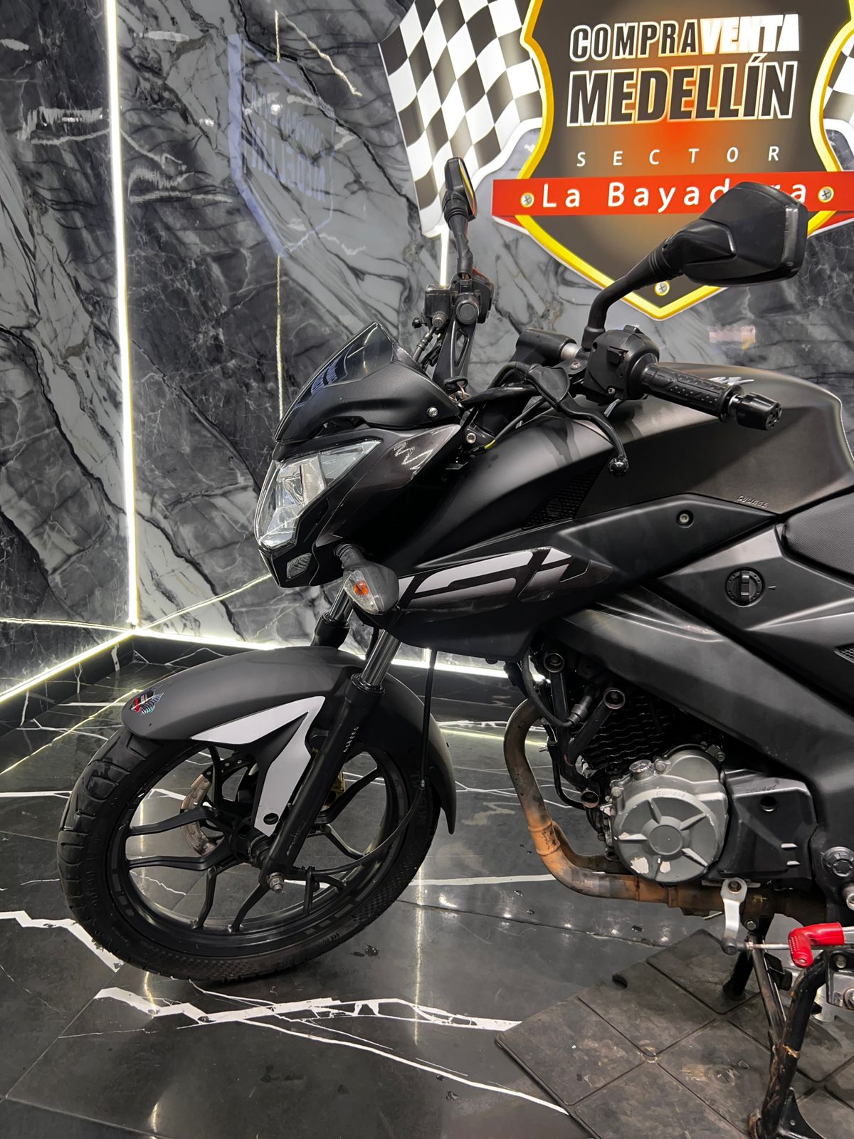 PULSAR 160 NS - Image 4