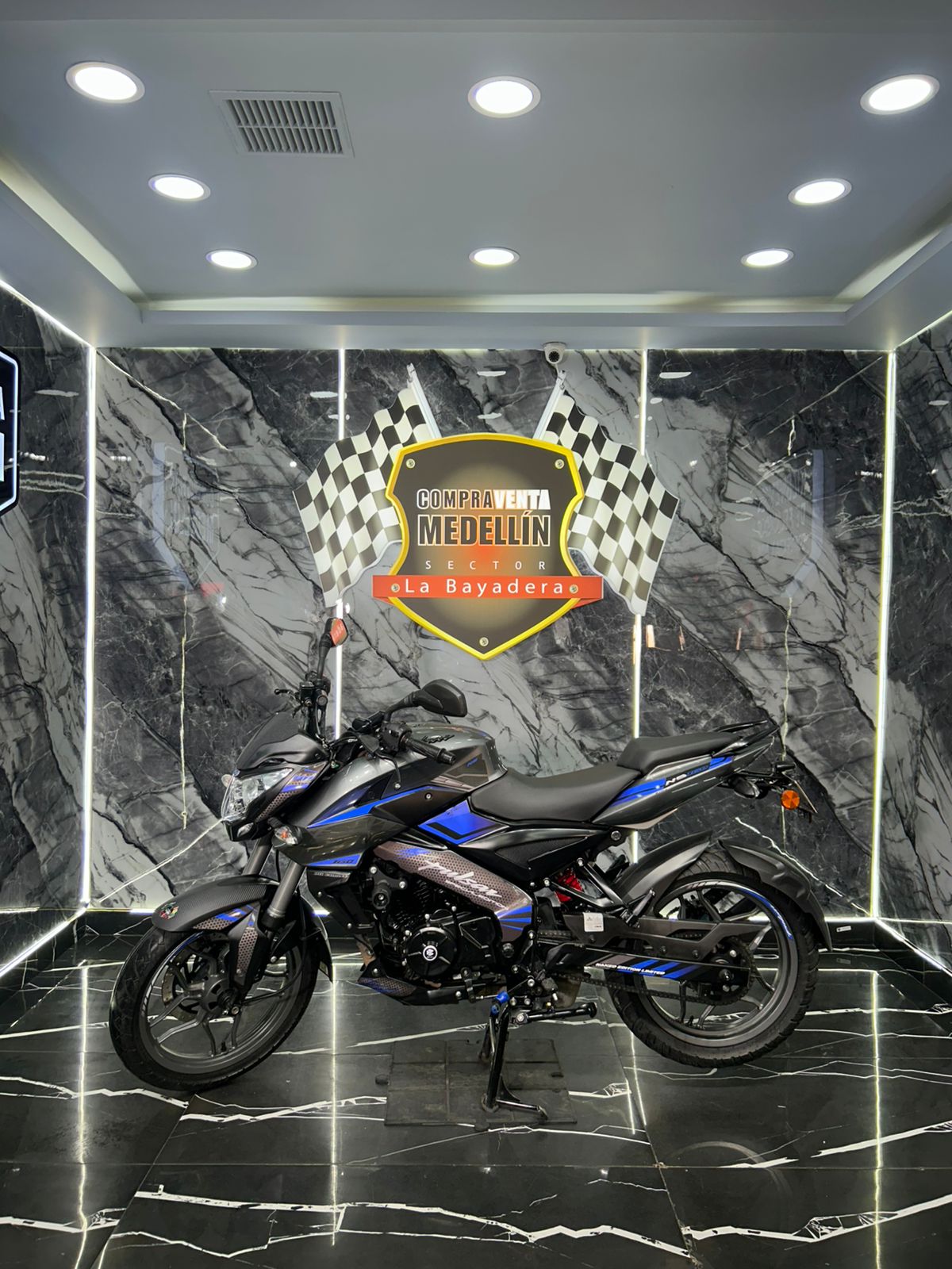 PULSAR NS 160 FI COMO NUEVA - Image 2