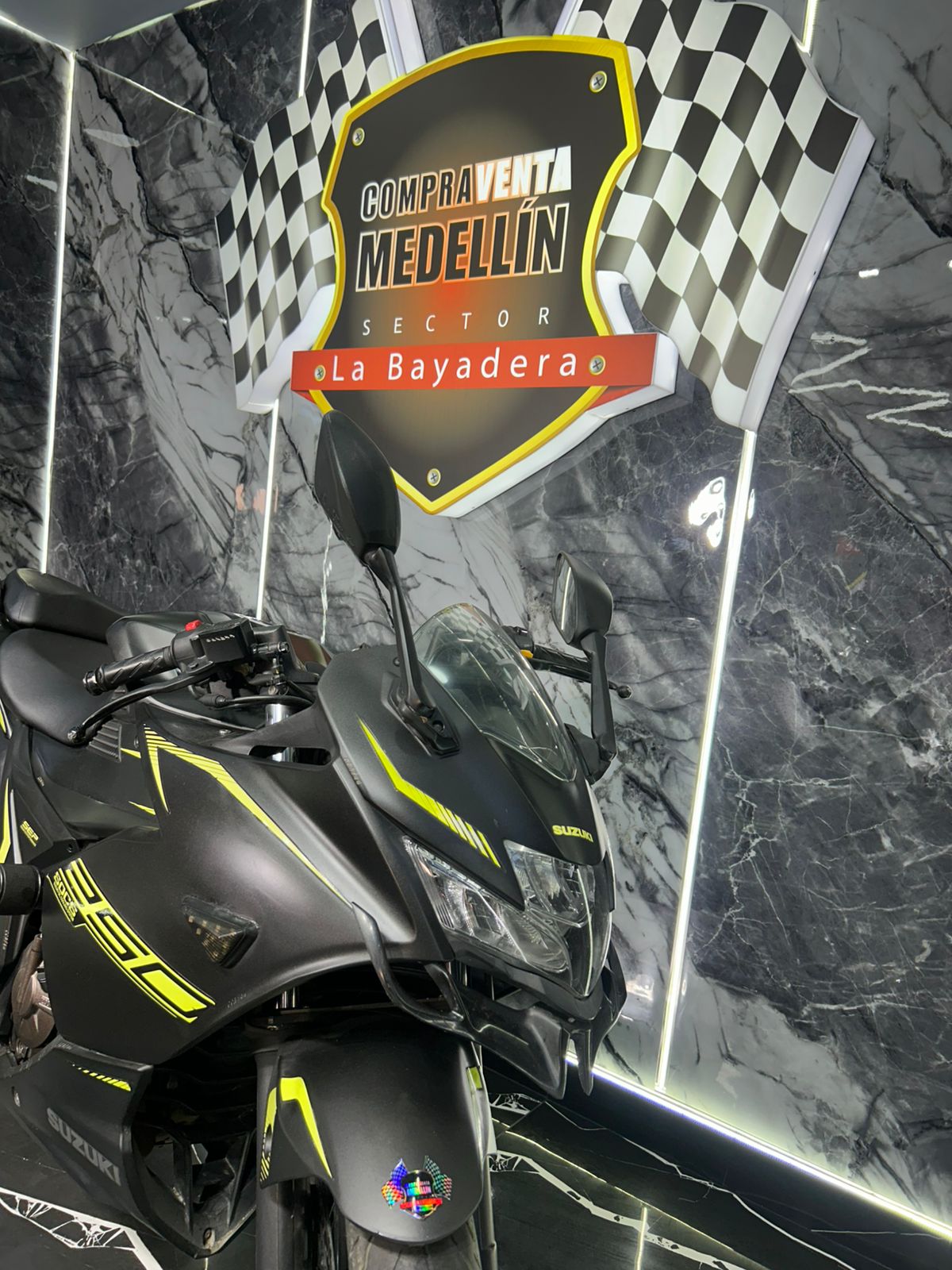 SUZUKI GIXXER SF 250 - Image 2