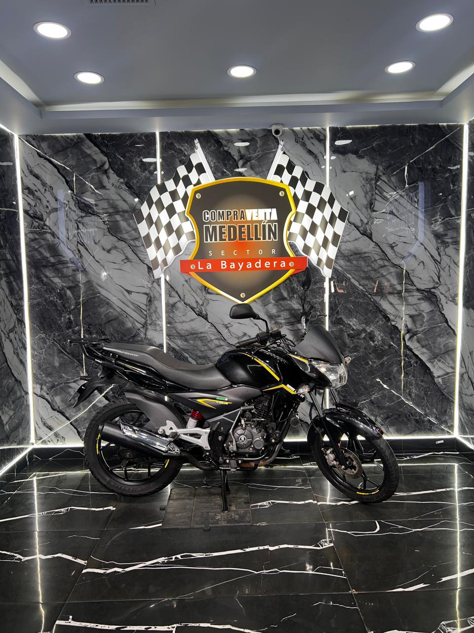 DISCOVER 125 ST COMO NUEVA - Image 7