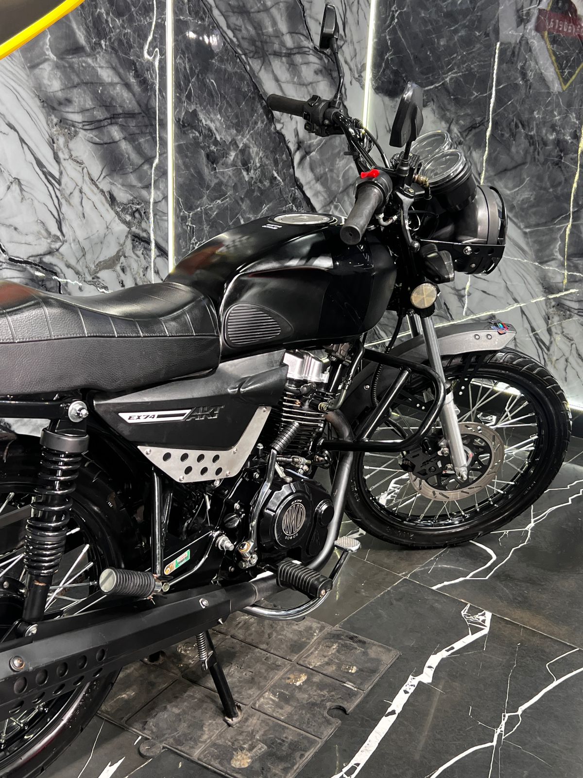 NKD 125 EIII R - Image 6