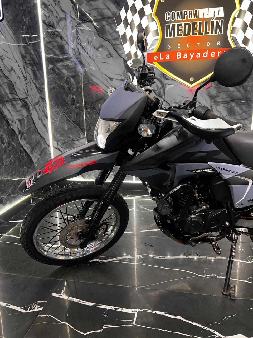 HONDA XR 190 L FULL ACCESORIOS - Image 4