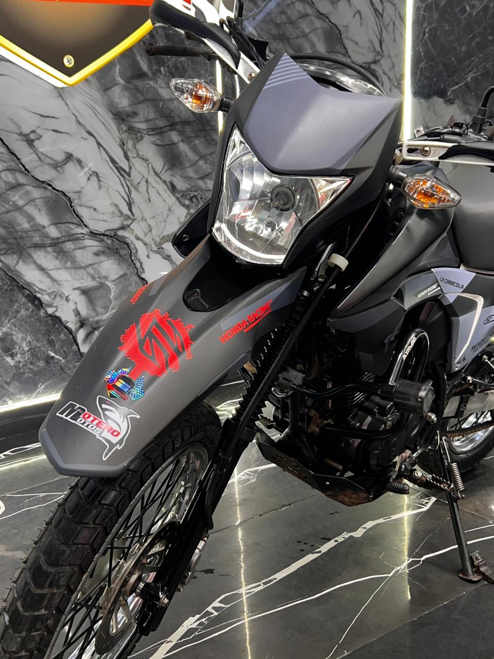 HONDA XR 190 L FULL ACCESORIOS - Image 2