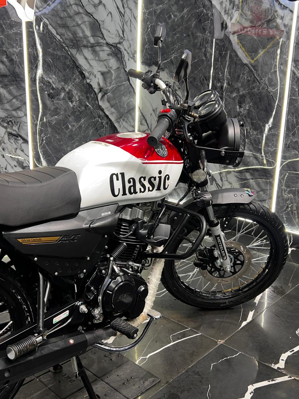 NKD 125 R EIII COMO NUEVA - Image 6