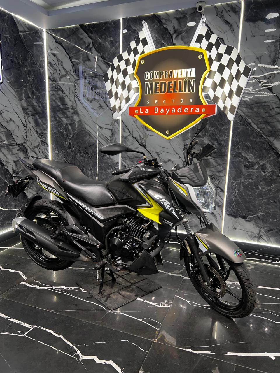 AKT CR4 125 EIII COMO NUEVA - Image 8