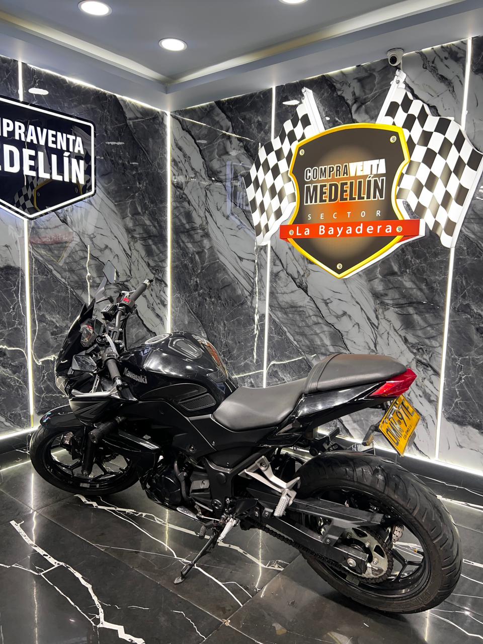 KAWASAKI Z250 BICILINDRICA - Image 5