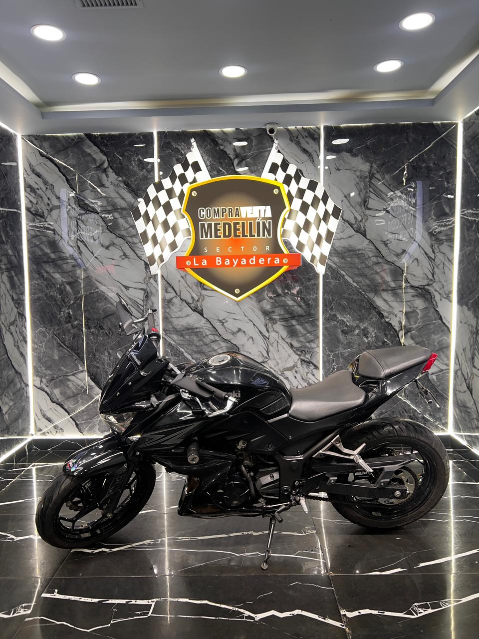 KAWASAKI Z250 BICILINDRICA - Image 3