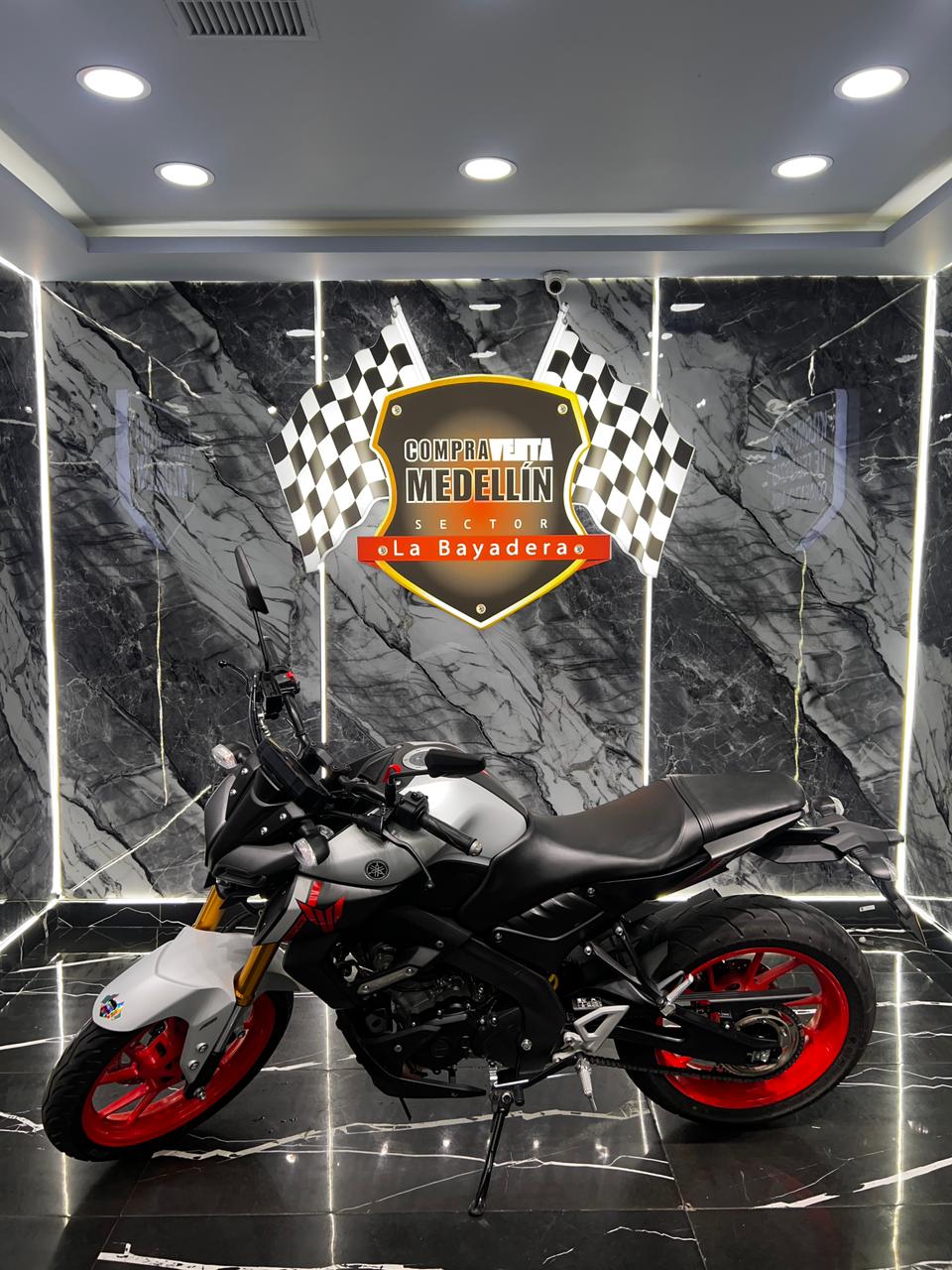 YAMAHA MT 15 COMO NUEVA - Image 3