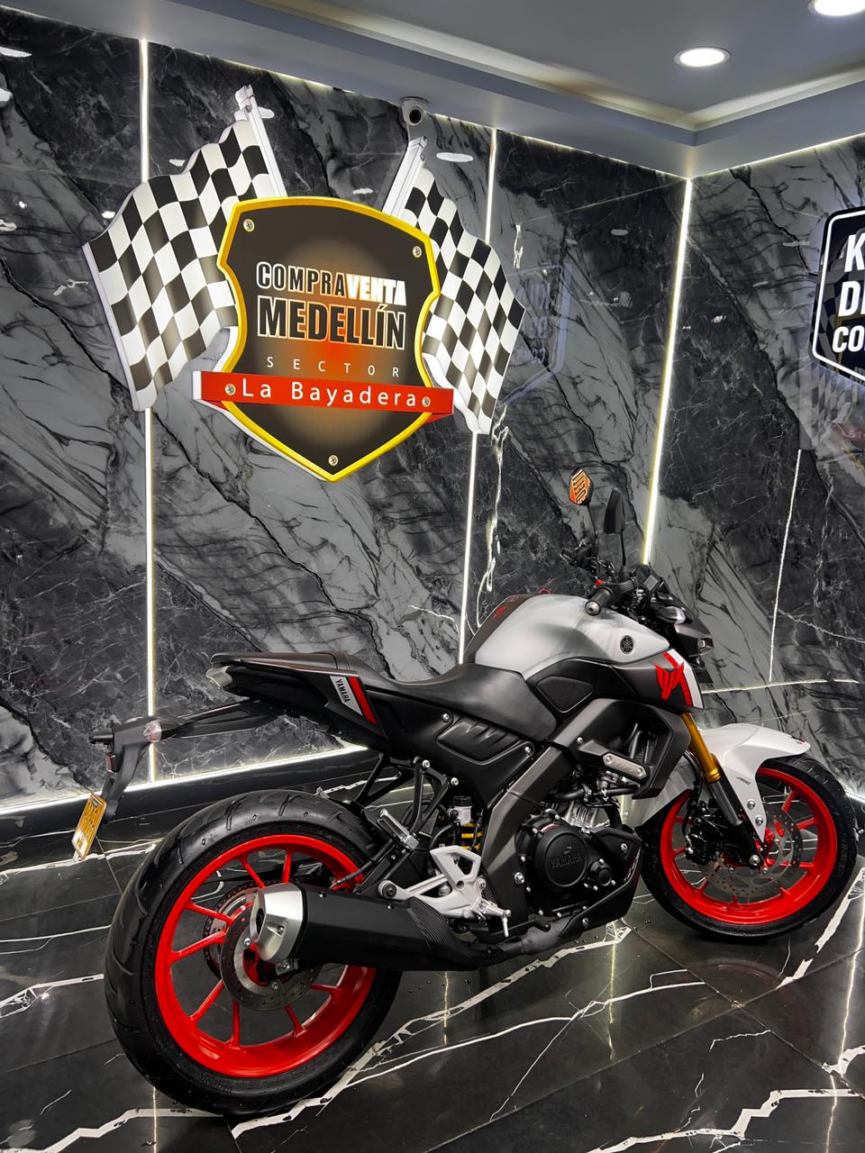 YAMAHA MT 15 COMO NUEVA - Image 6