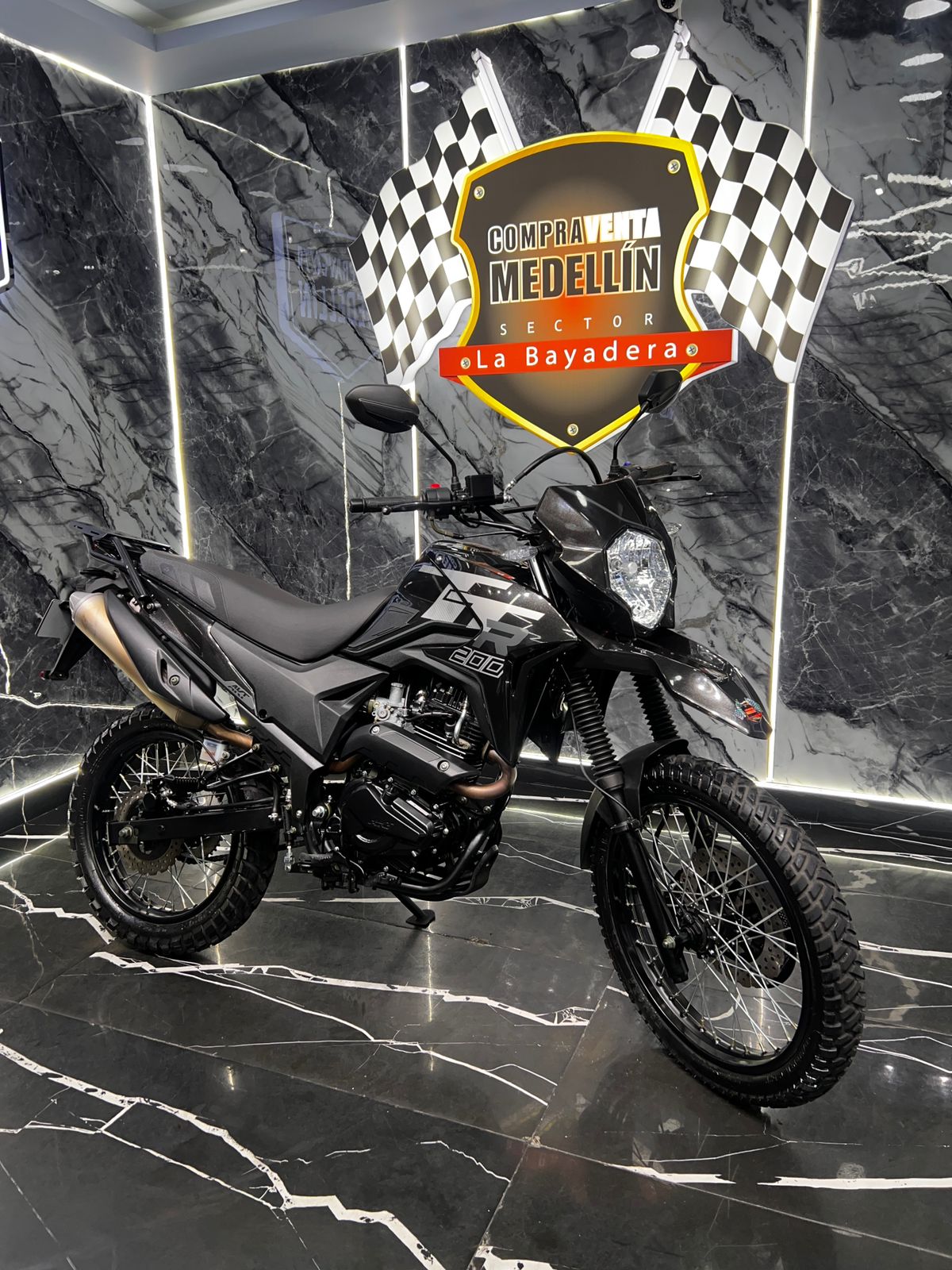 AKT TT 200 TTR EIII - Image 9