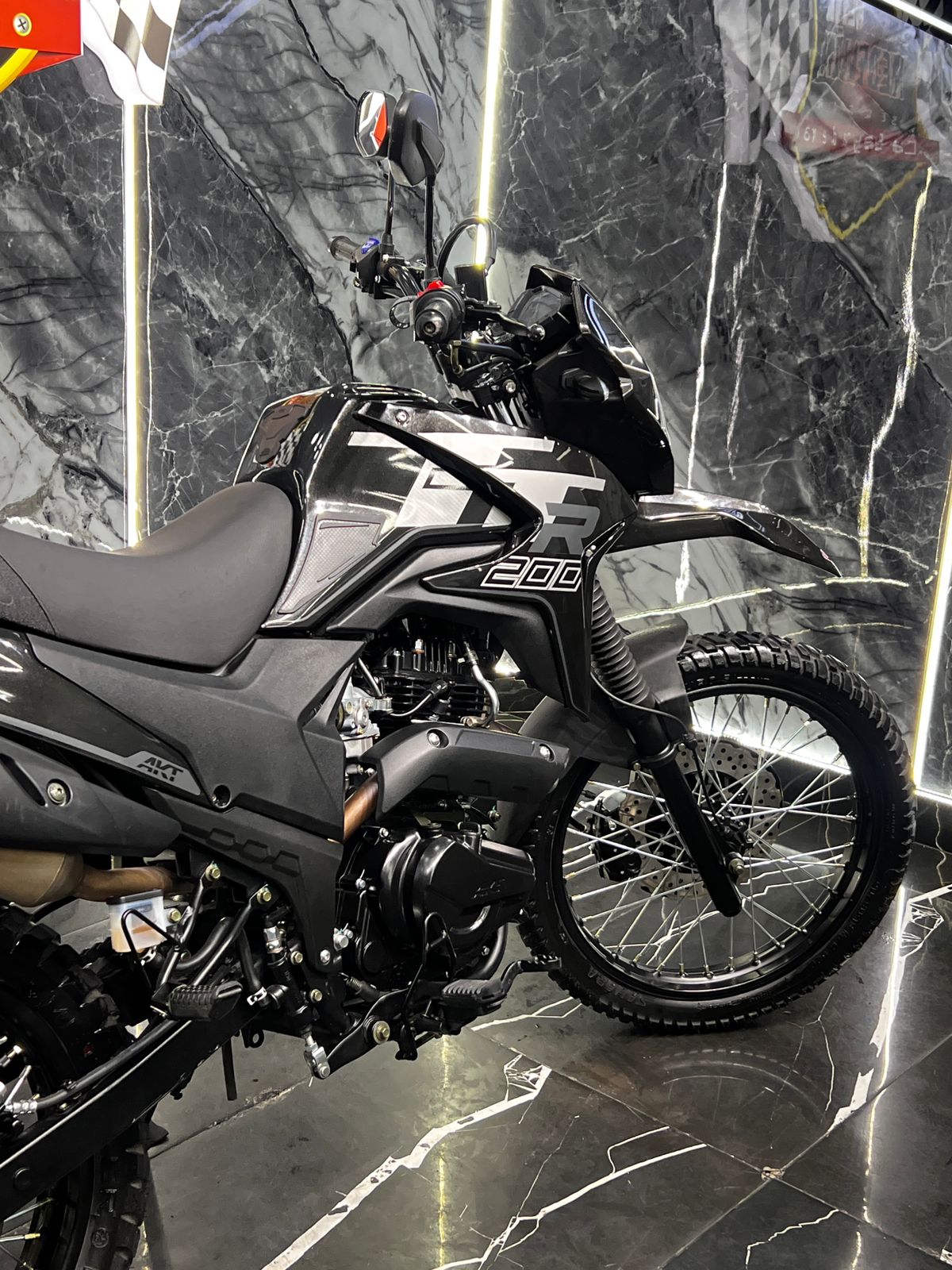 AKT TT 200 TTR EIII - Image 7