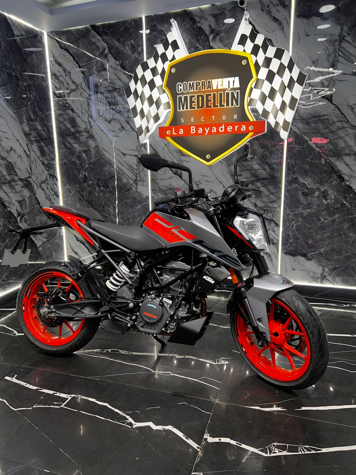 KTM DUKE 200 NG COMO NUEVA - Image 8