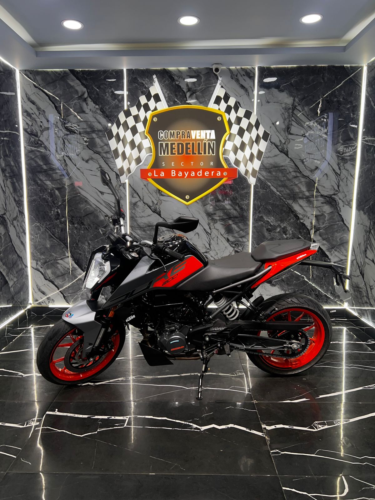 KTM DUKE 200 NG COMO NUEVA - Image 3