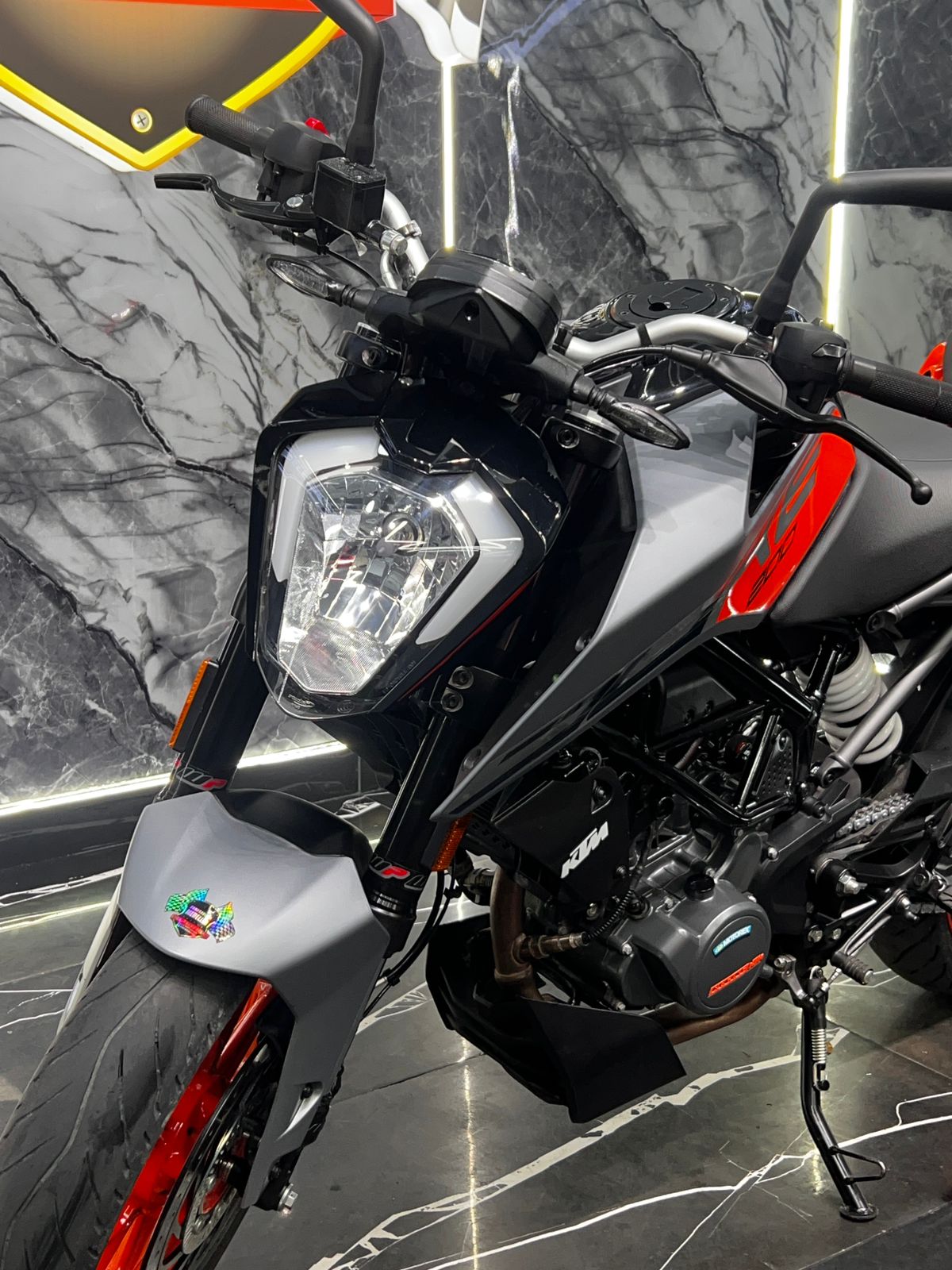 KTM DUKE 200 NG COMO NUEVA - Image 2