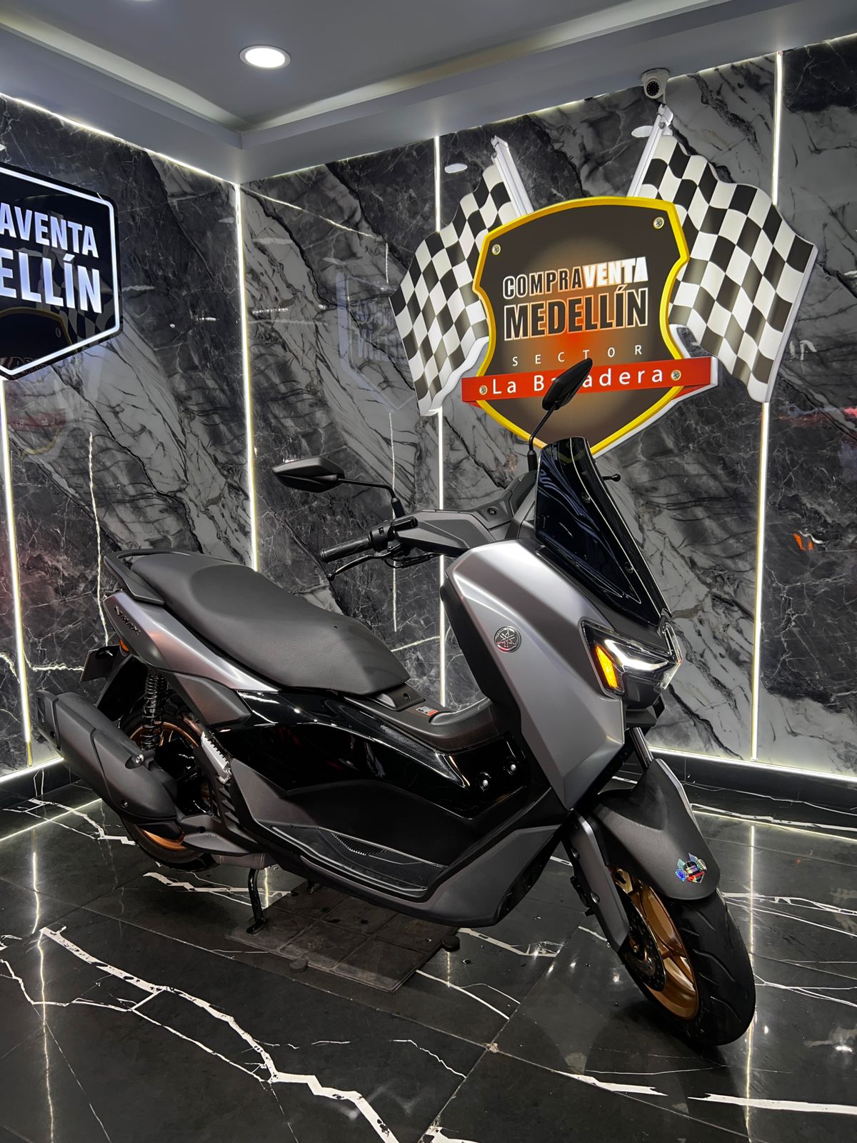 AUTOMATICA NMAX CONNECT 155 V3 2 MESES DE USO - Image 9