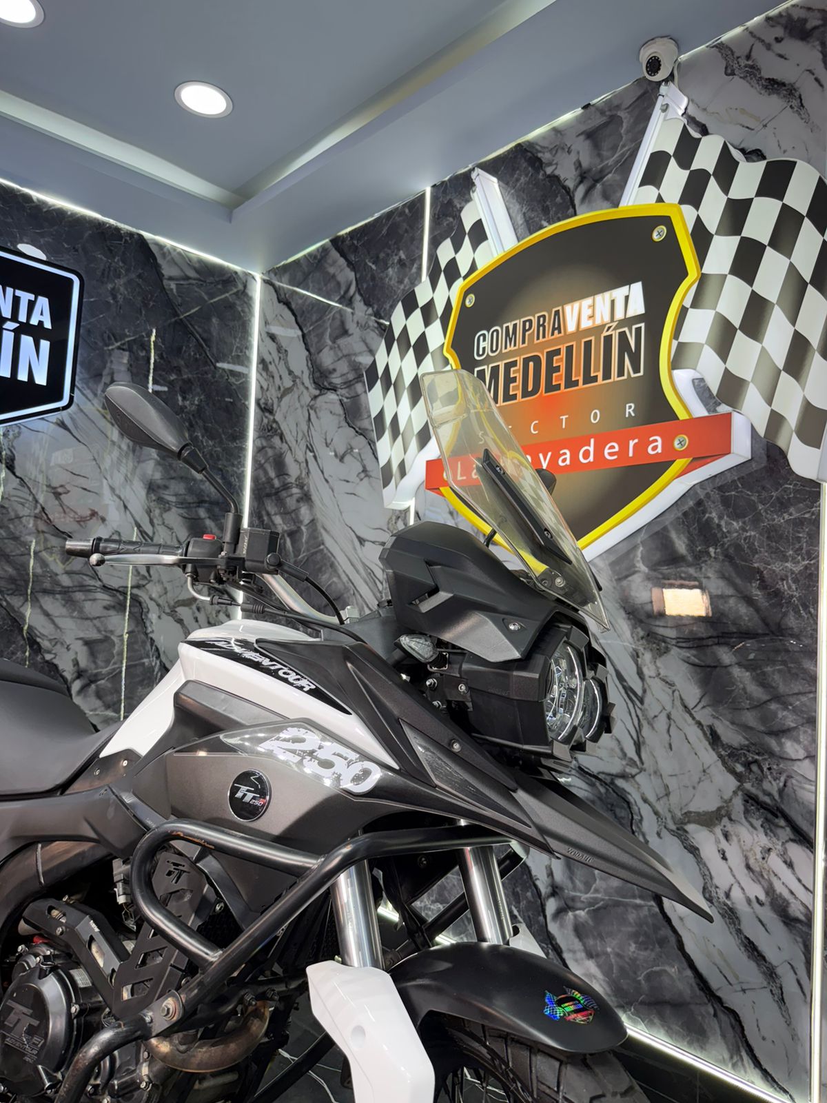 AKT TT ADVENTURE 250 FI - Image 9