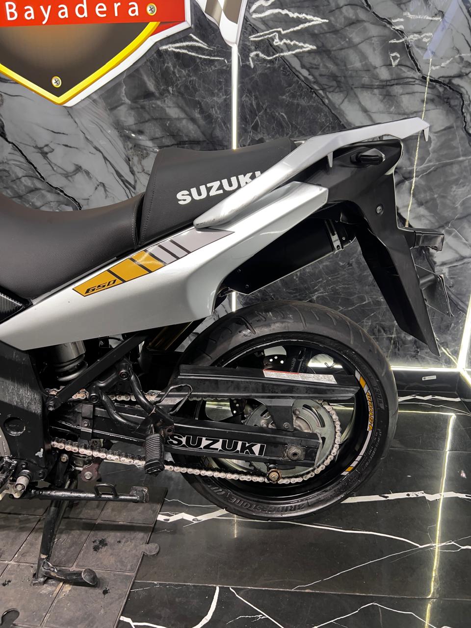 SUZUKI VSTROM 650 - Image 2