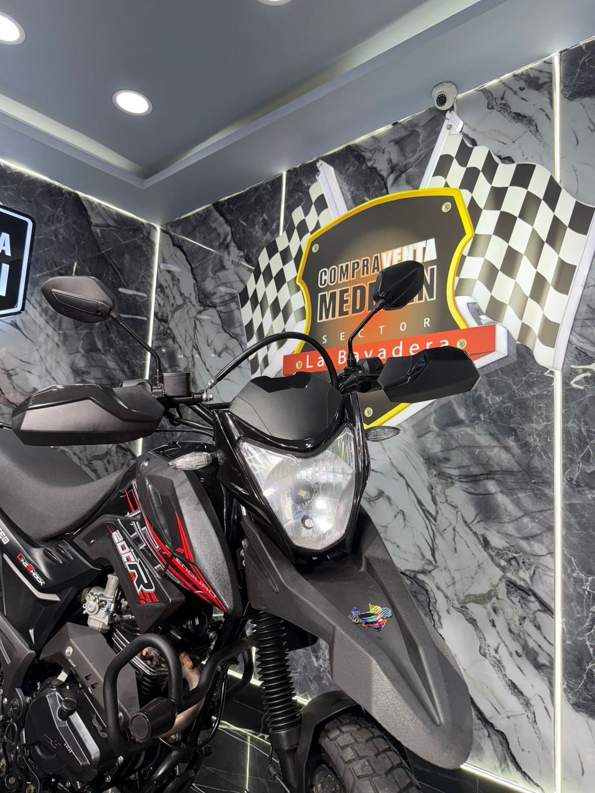 AKT TT 200 TTR EIII - Image 9