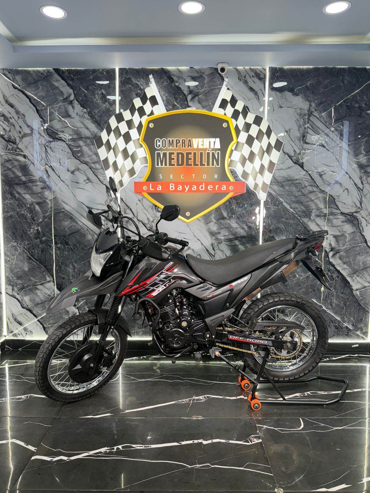 AKT TT 200 TTR EIII - Image 2