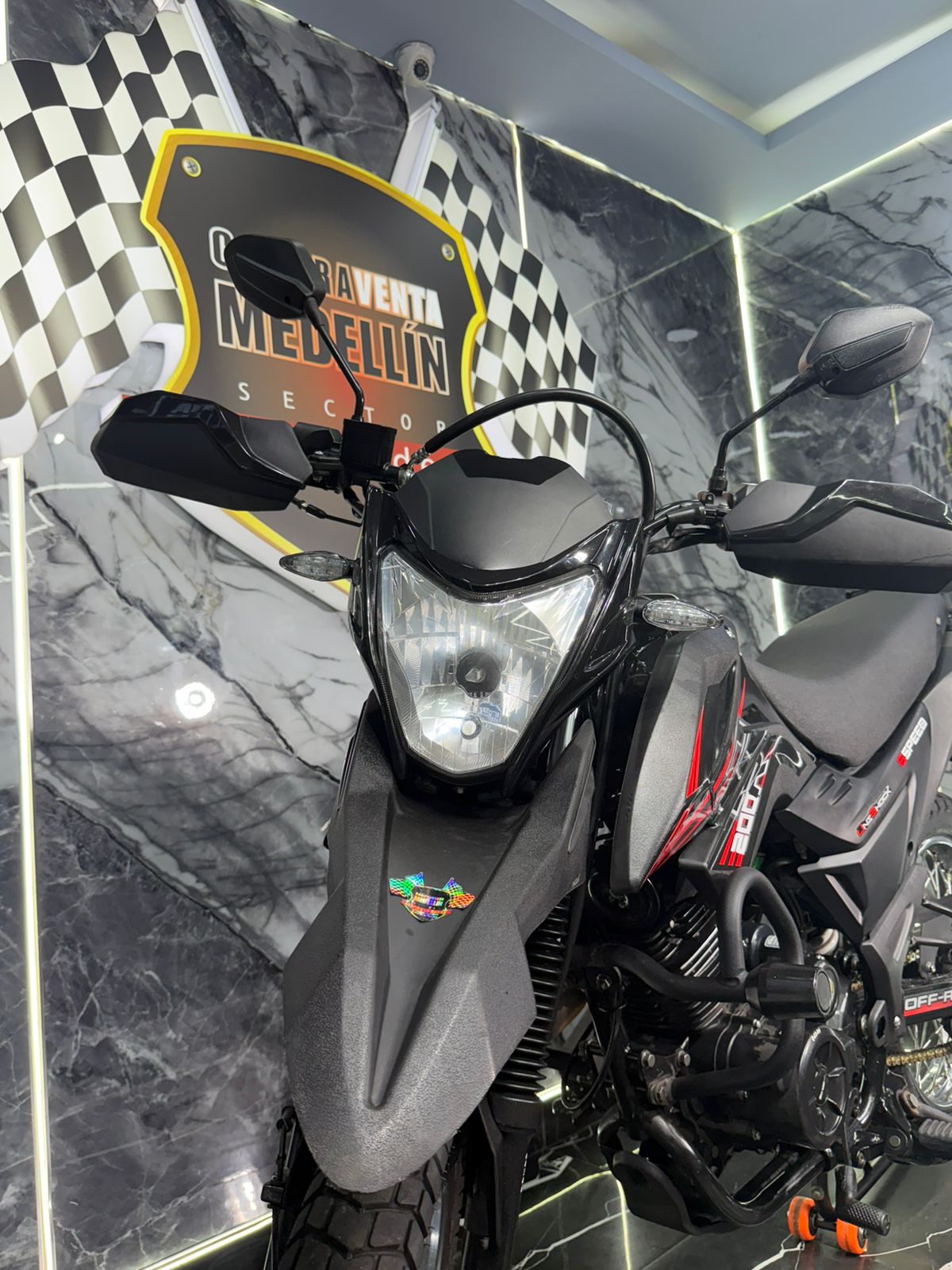 AKT TT 200 TTR EIII - Image 3