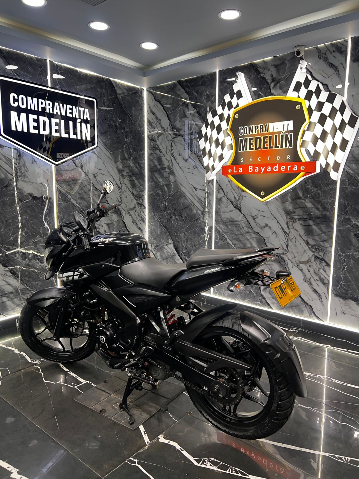 PULSAR NS 200 FI - Image 5