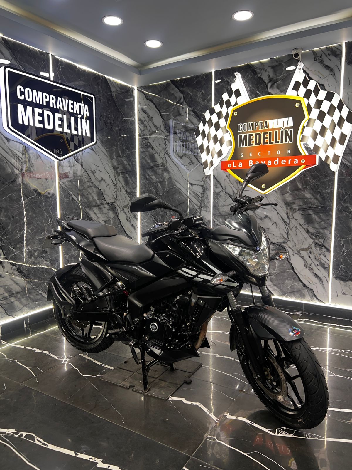 PULSAR NS 200 FI - Image 8