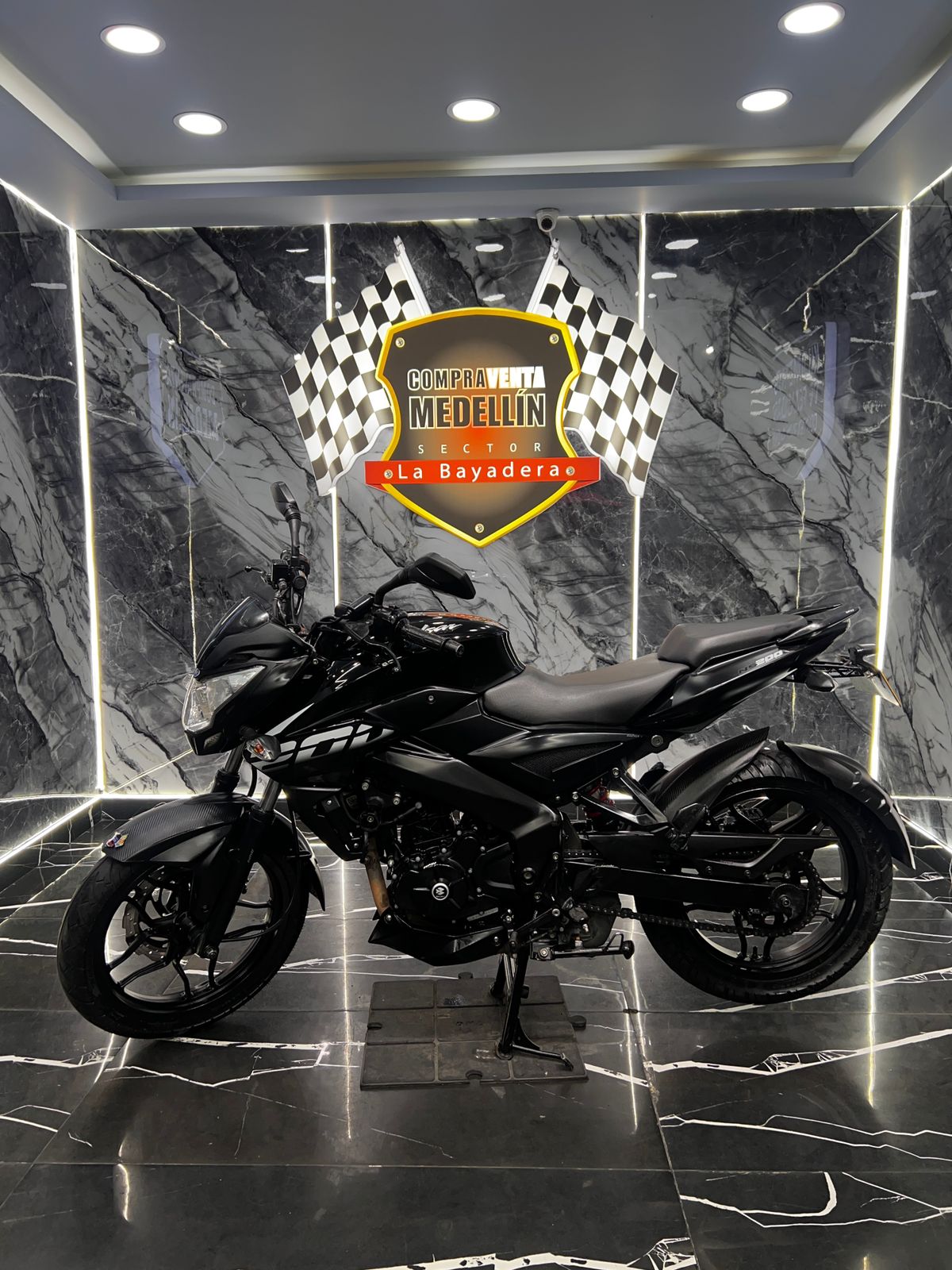 PULSAR NS 200 FI - Image 3