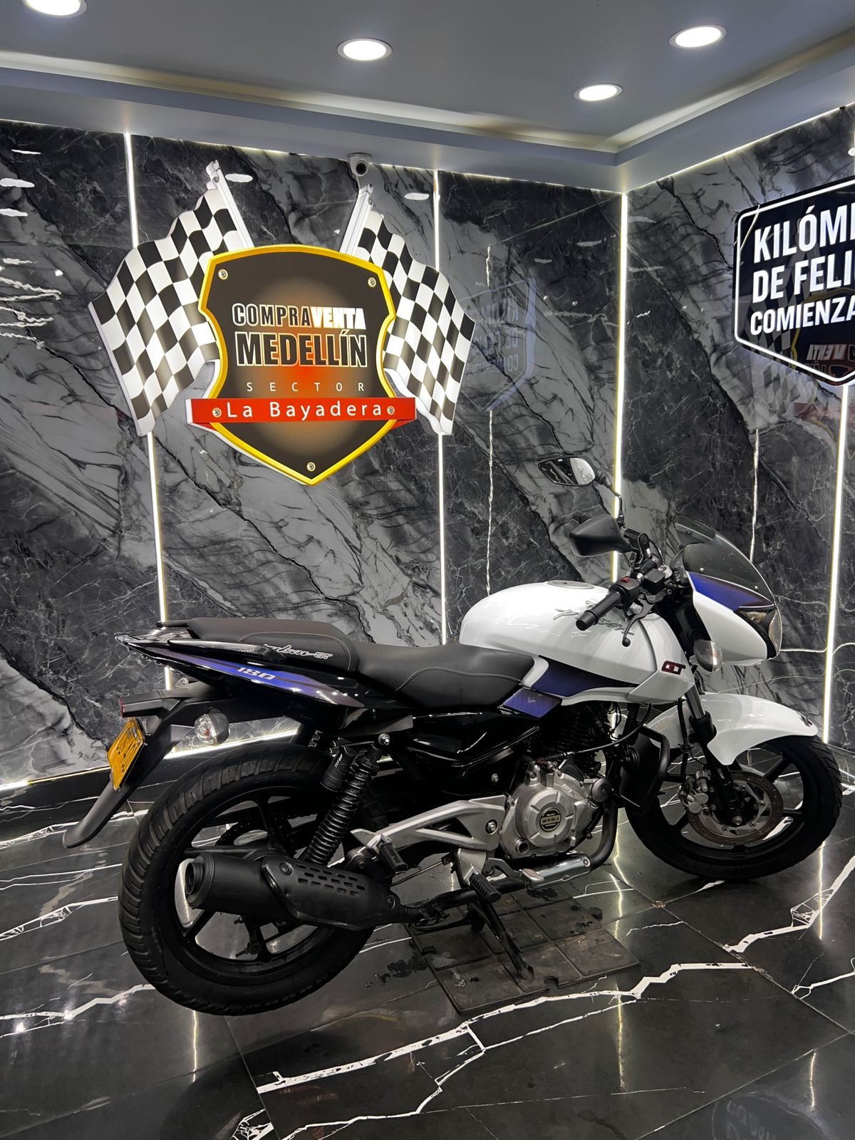 PULSAR 180 UG GT - Image 6