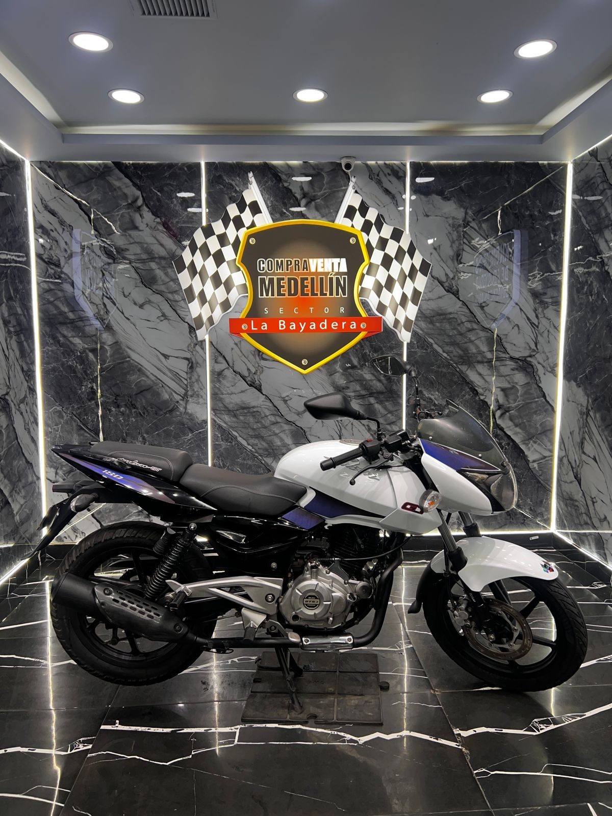 PULSAR 180 UG GT - Image 8