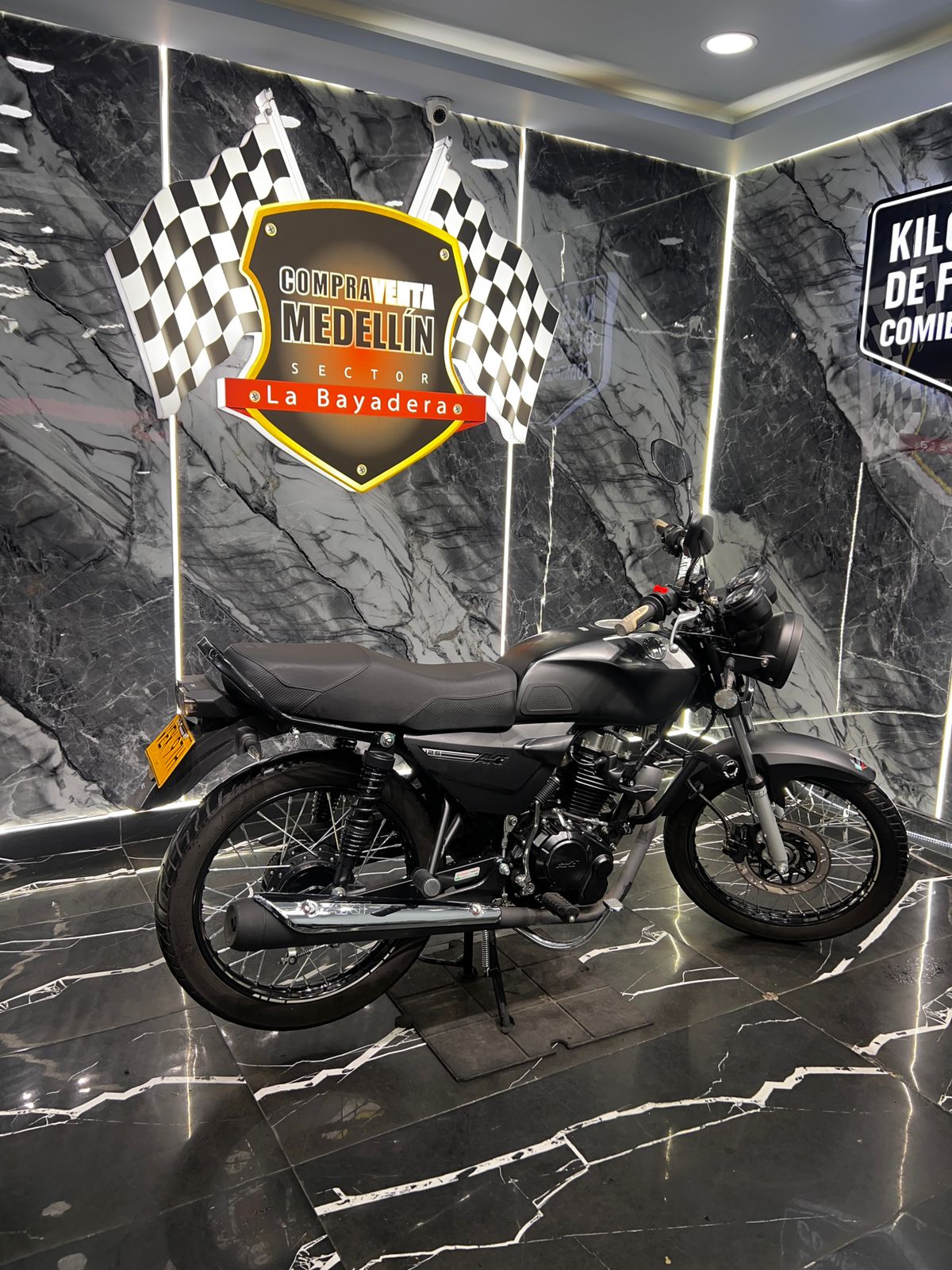 NKD 125 EIII COMO NUEVA - Image 5