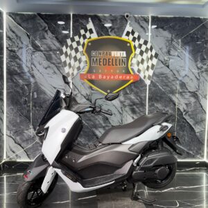 AUTOMATICA NMAX CONNECT 155 V3 2 MESES DE USO