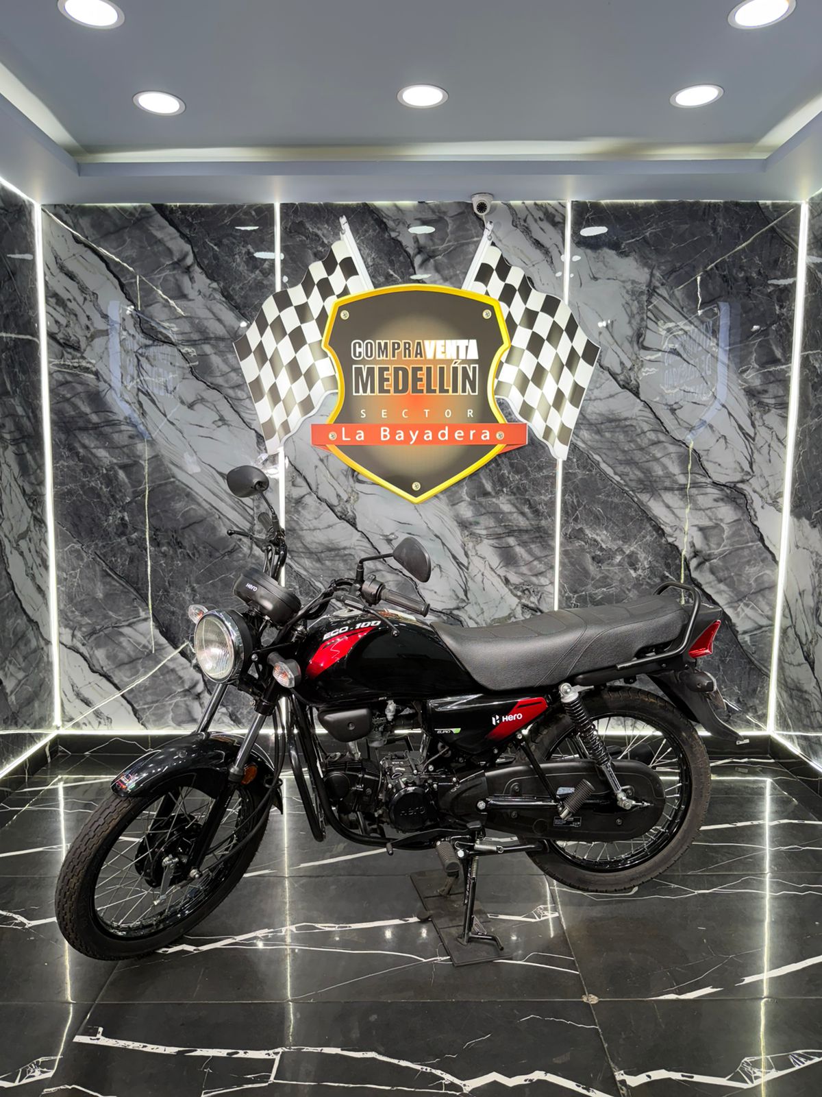 HERO ECO 100 COMO NUEVA